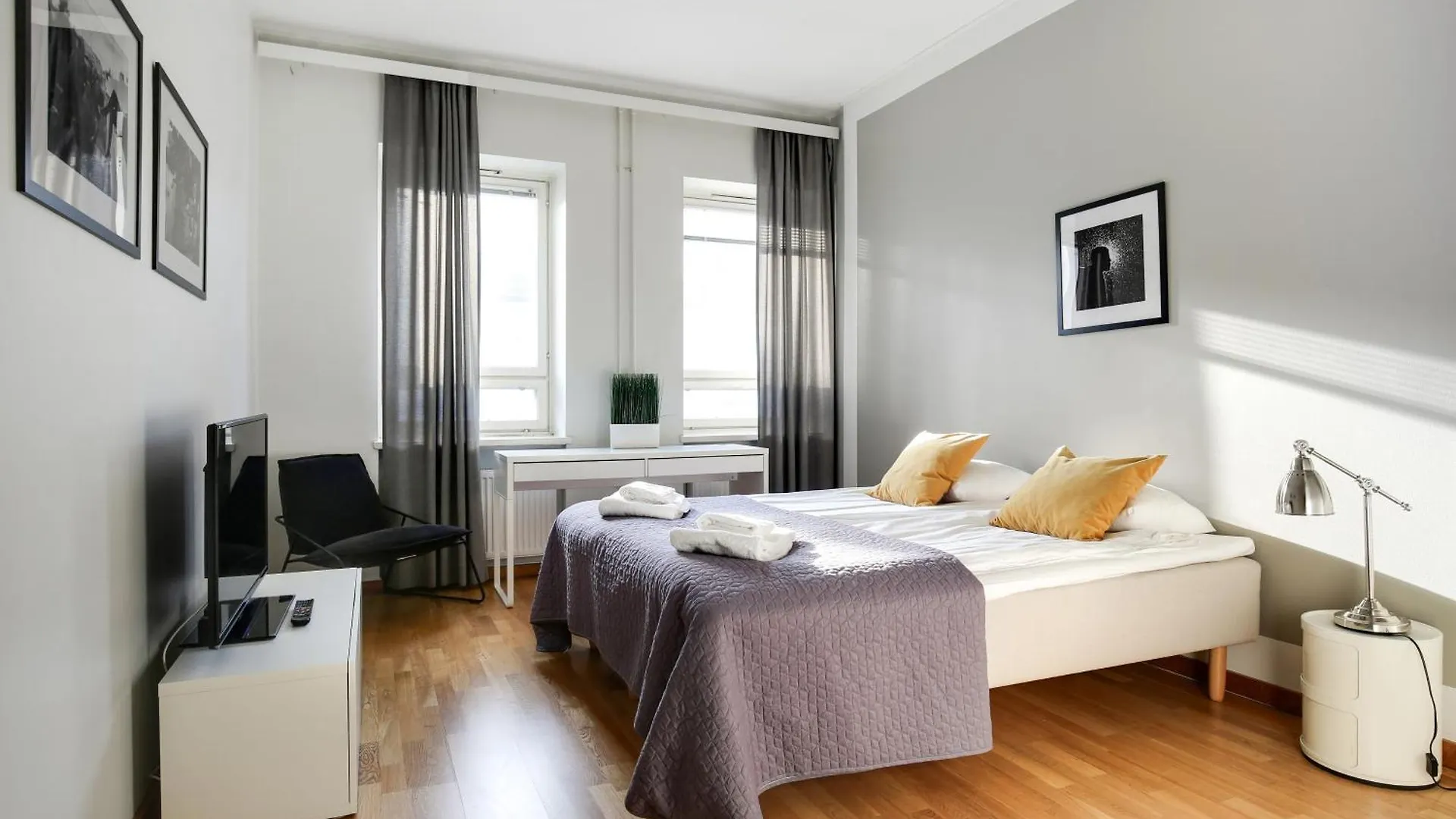 Kotimaailma Apartments Kamppi - 2Br City Center Helsinki