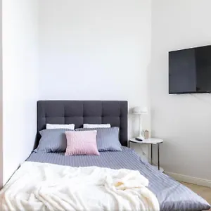 Scandinavian 21 In Heard Apartment