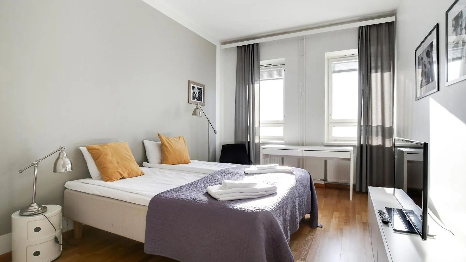 Kotimaailma Apartments Kamppi - 2Br City Center Helsinki