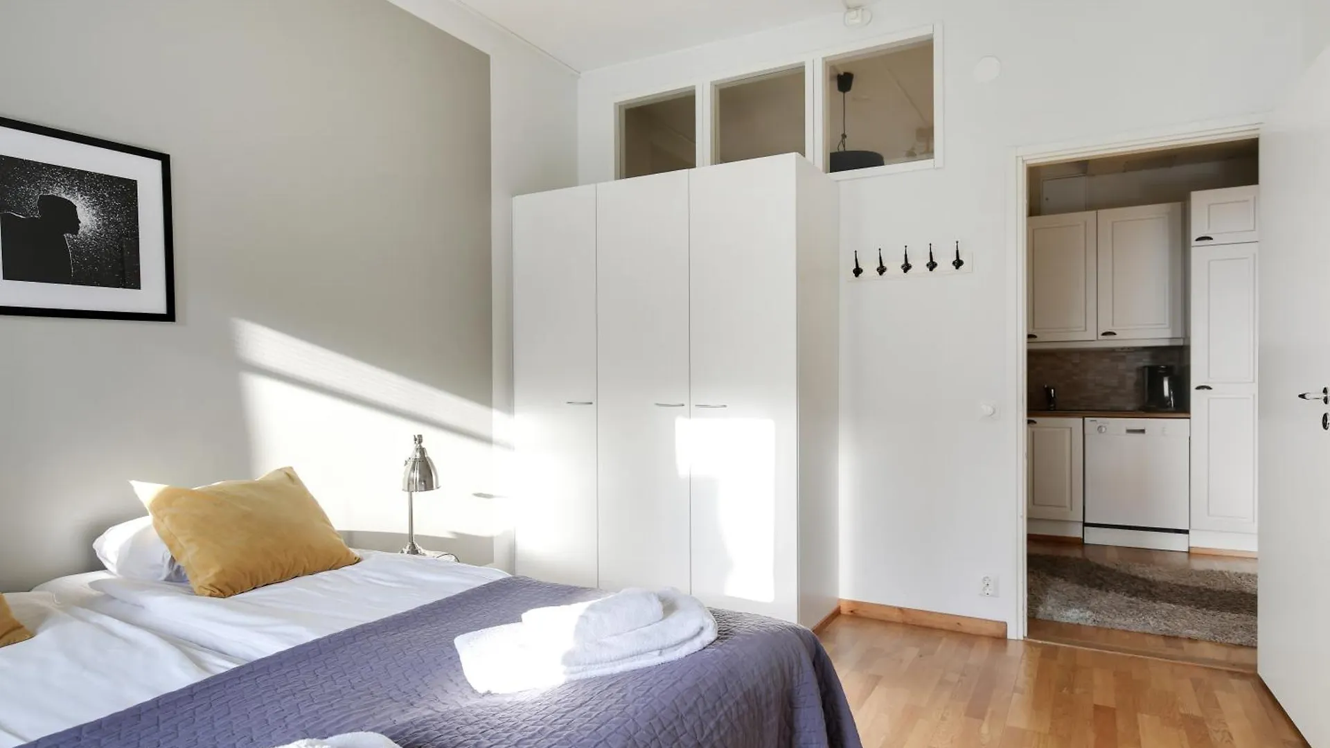 הלסינקי Kotimaailma Apartments Kamppi - 2Br City Center